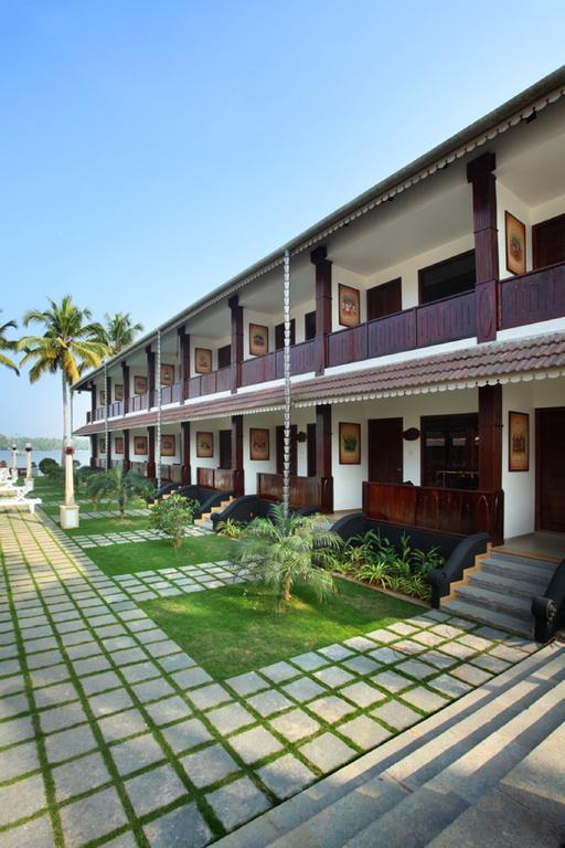海湖康体度假村 Kochi 外观 照片